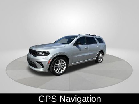 Used 2024 Dodge Durango GT RWD image 3