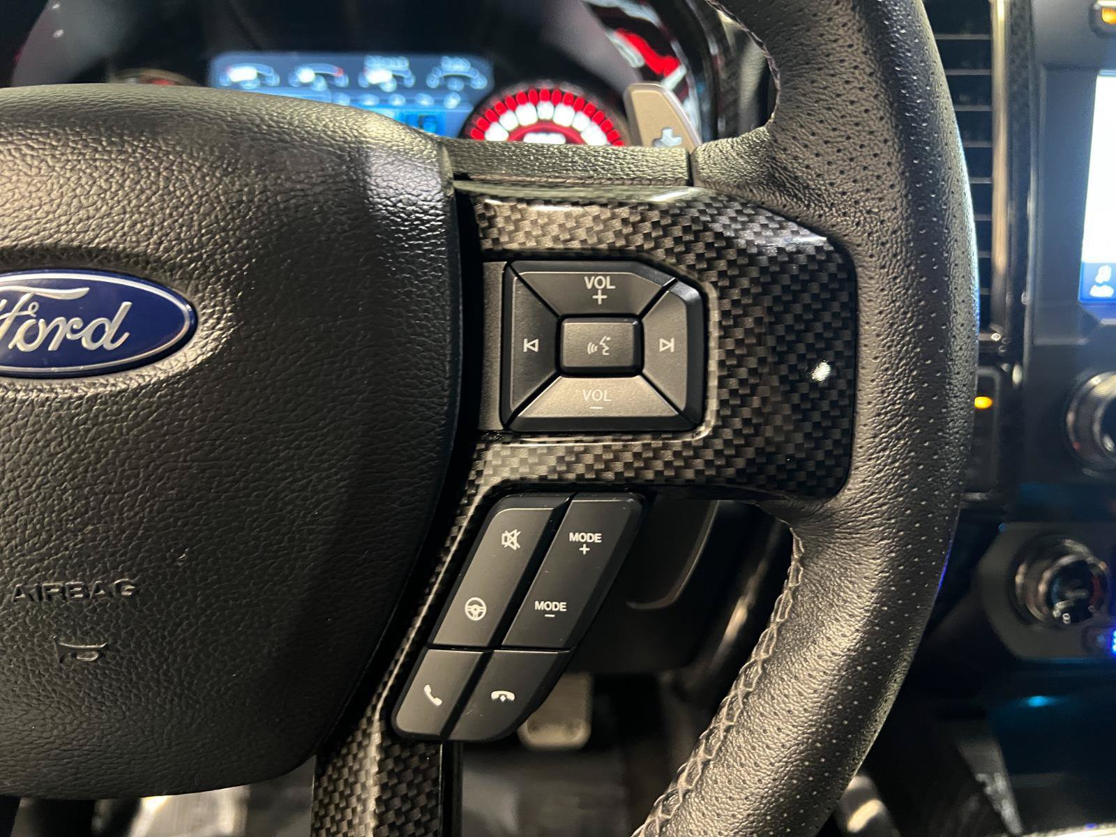 Used 2020 Ford F150 Raptor w/ Equipment Group 802A Luxury AWD/4WD image 14