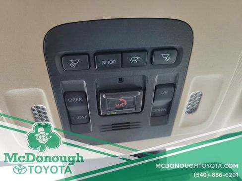 Used 2024 Toyota Camry LE w/ Convenience Package FWD image 9