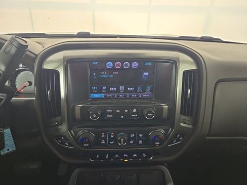 Used 2016 Chevrolet Silverado 1500 LTZ Z71 w/ LTZ Plus Package AWD/4WD image 10