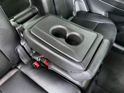 Used 2020 Nissan Rogue SV AWD/4WD image 38