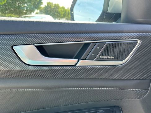 New 2026 Volkswagen Atlas Cross Sport SEL Premium R-Line image 18