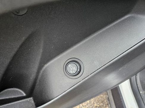 Used 2024 Chevrolet Equinox LT w/ LPO, Floor Liner Package image 11