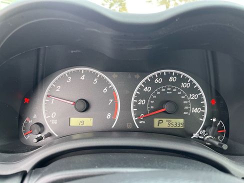 Used 2013 Toyota Corolla LE image 16