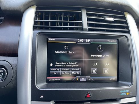 Used 2013 Ford Edge Limited image 21