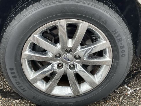 Used 2013 Ford Edge SEL image 35