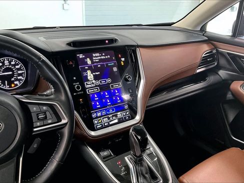 Used 2022 Subaru Outback Touring image 14