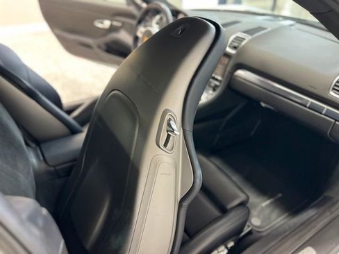 Used 2016 Porsche Cayman S image 33