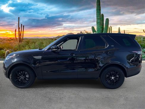 Used 2019 Land Rover Discovery SE image 6