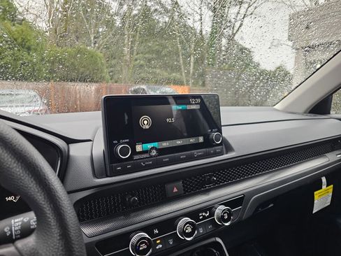 Certified 2025 Honda CR-V LX image 24