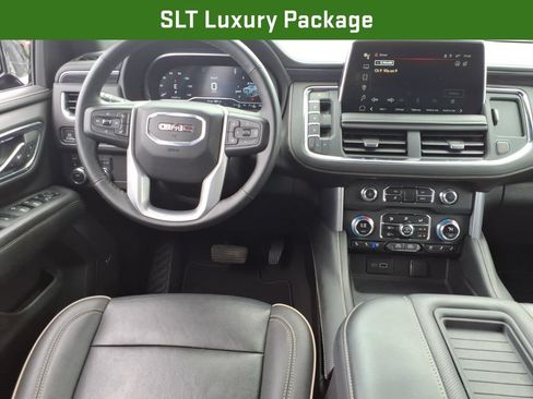 Certified 2023 GMC Yukon XL SLT w/ SLT Premium Package AWD/4WD image 20