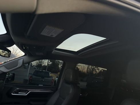 Used 2022 Chevrolet Silverado 1500 LTZ w/ LTZ Premium Package image 14