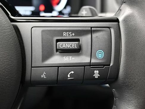 Used 2023 Nissan Rogue Platinum AWD/4WD image 33