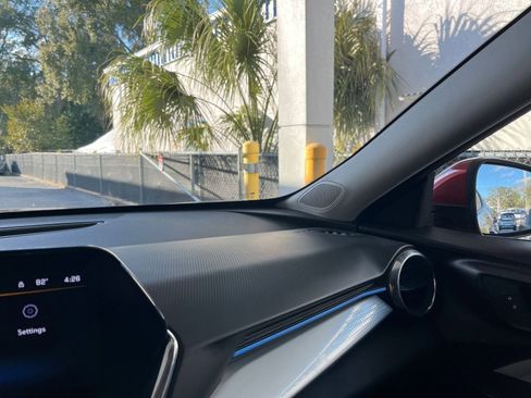 Used 2025 Chevrolet Trax LT image 35