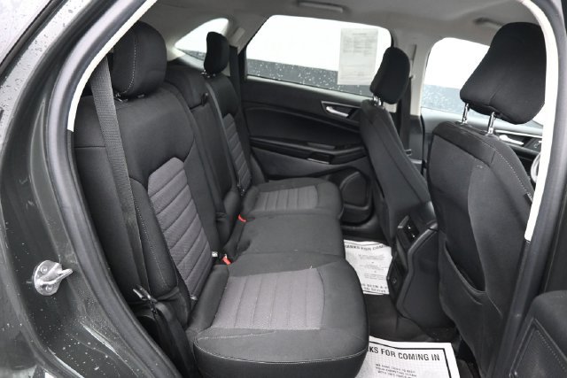 Used 2022 Ford Edge SE w/ Black Appearance Package AWD/4WD image 6