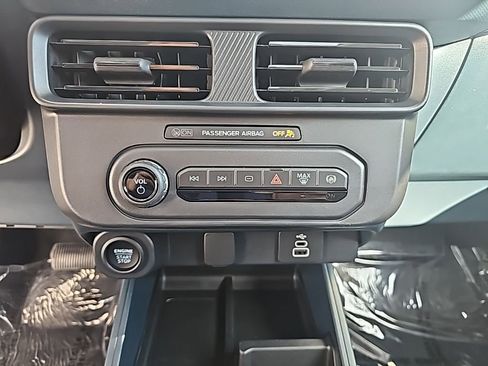 New 2025 Ford Maverick XLT w/ XLT Luxury Package AWD/4WD image 18
