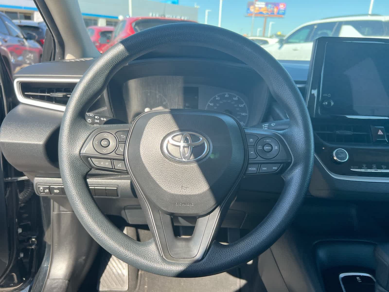 Used 2023 Toyota Corolla LE FWD image 11