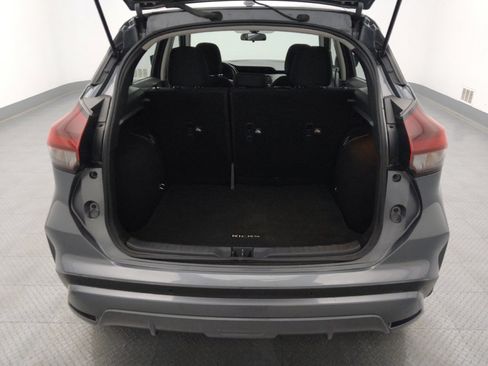 Used 2021 Nissan Kicks SV FWD image 29