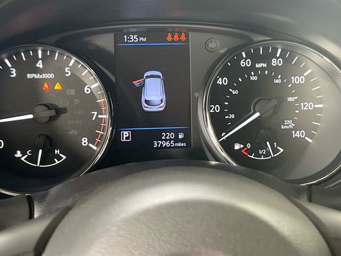 Used 2020 Nissan Rogue Sport SV AWD/4WD image 12