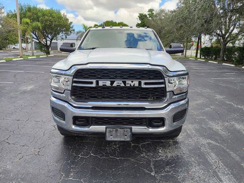 Used 2020 RAM 3500 Tradesman image 3