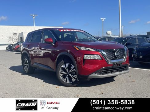 Used 2021 Nissan Rogue SV image 1