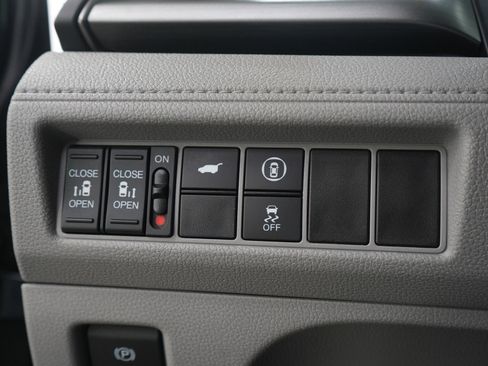 Used 2022 Honda Odyssey EX-L image 27