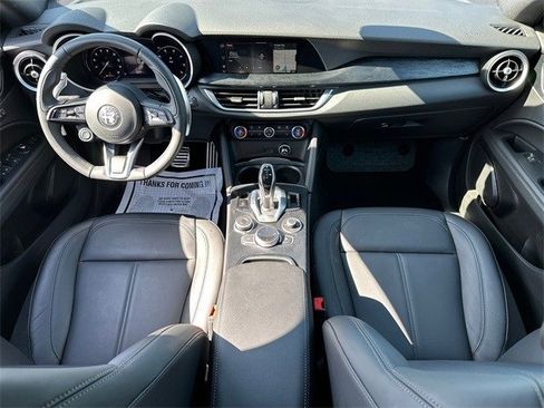 Used 2024 Alfa Romeo Stelvio Sprint image 15