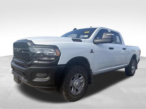 Used 2024 RAM 3500 Tradesman AWD/4WD image 9