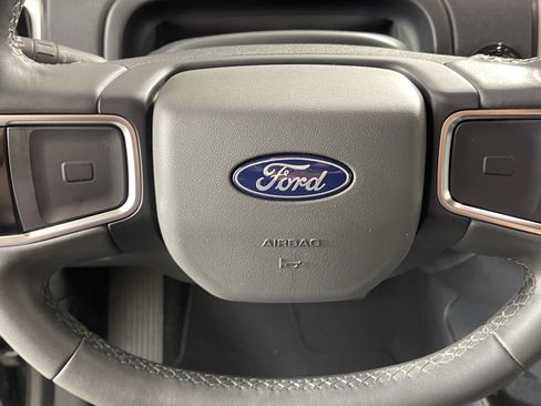 Certified 2025 Ford Expedition Active AWD/4WD image 19