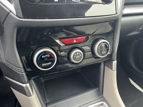 Used 2022 Subaru Forester Premium image 32