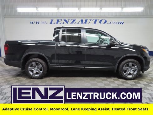 Used 2025 Honda Ridgeline TrailSport image 1