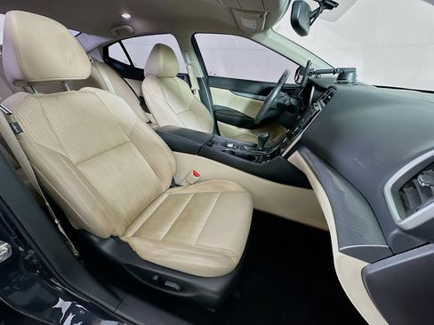 Used 2017 Nissan Maxima 3.5 S FWD image 29