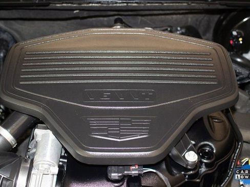 Used 2025 Cadillac XT5 Premium Luxury image 4