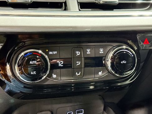 New 2026 Chevrolet Trax LT w/ Driver Confidence Package FWD image 18