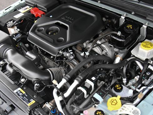 Used 2023 Jeep Wrangler Unlimited image 44