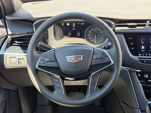 New 2026 Cadillac XT5 Premium Luxury AWD/4WD image 18