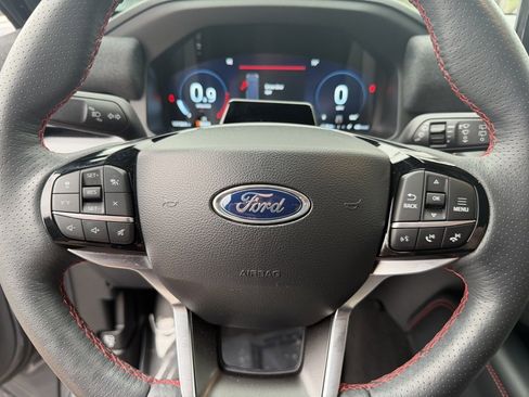 Used 2025 Ford Explorer ST-Line image 23