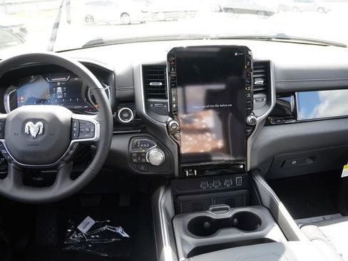 New 2026 RAM 1500 Laramie AWD/4WD image 15