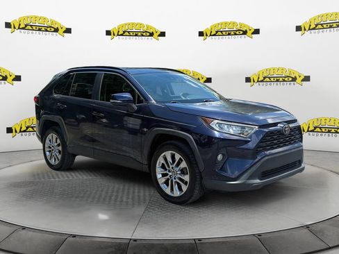 Used 2019 Toyota RAV4 XLE Premium w/ Advanced Technology Package FWD image 7
