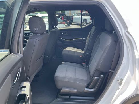 Used 2023 Chevrolet Traverse LT FWD image 45