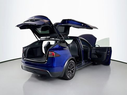 Used 2023 Tesla Model X AWD/4WD image 30