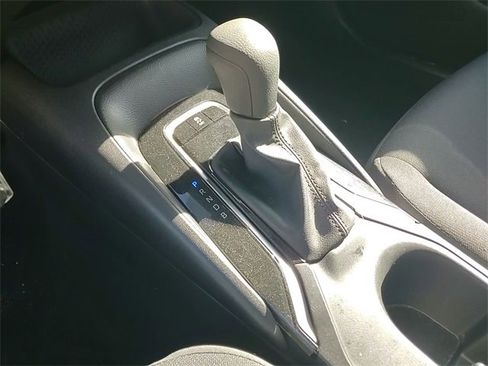 Used 2025 Toyota Corolla LE image 19