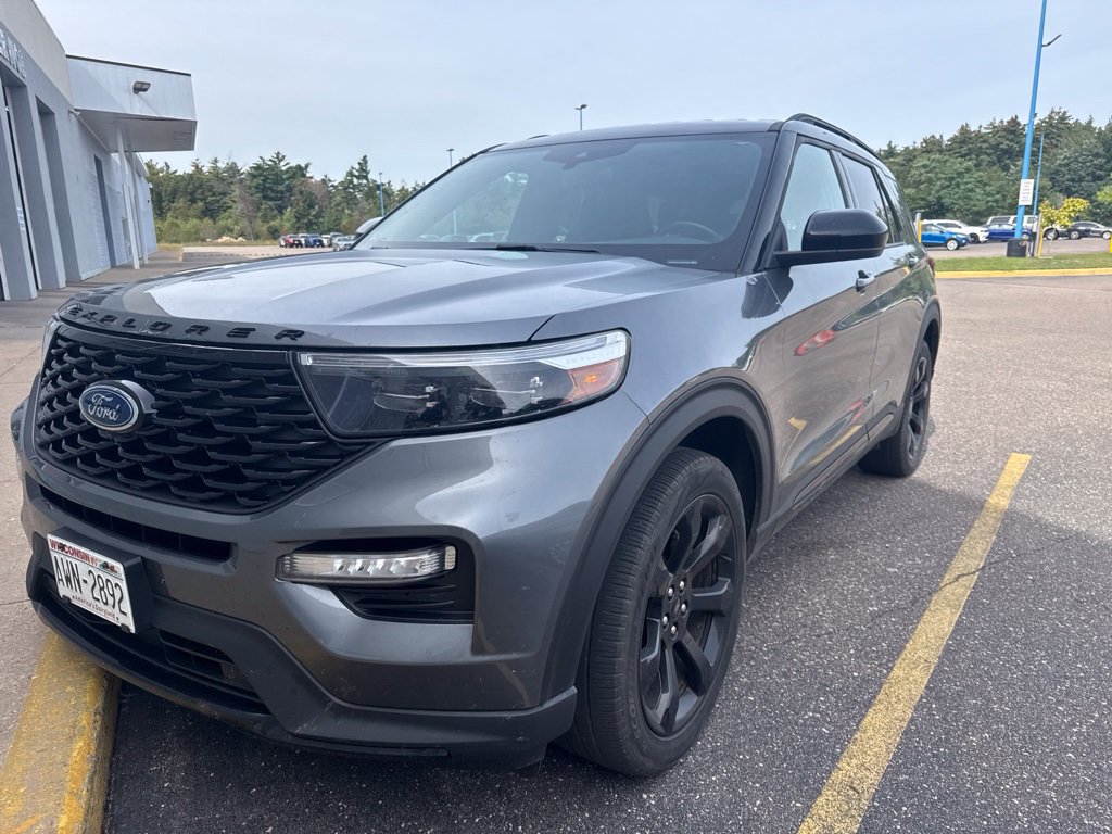 Used 2024 Ford Explorer ST-Line w/ Class IV Trailer Tow Package AWD/4WD image 1