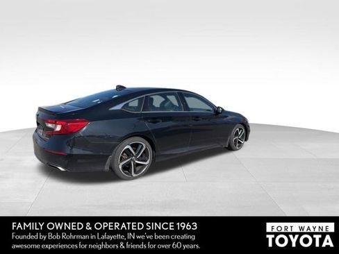 Used 2019 Honda Accord Sport image 5