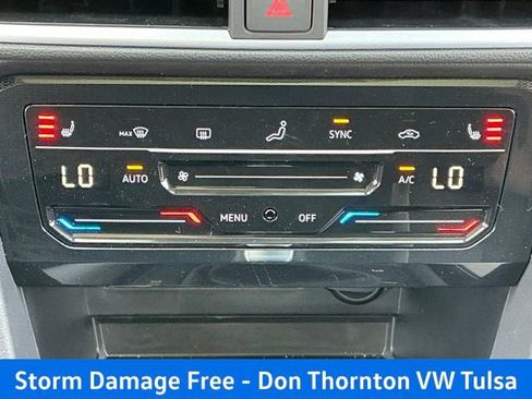 New 2026 Volkswagen Taos SE FWD image 22