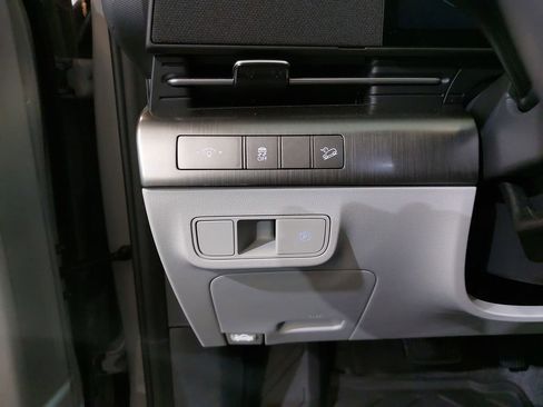 Certified 2025 Hyundai Kona SEL FWD image 27