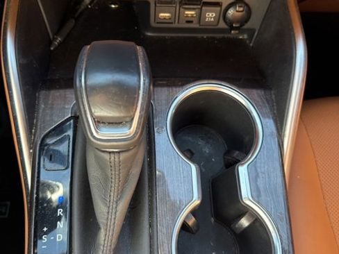 Used 2020 Toyota Highlander Platinum image 8