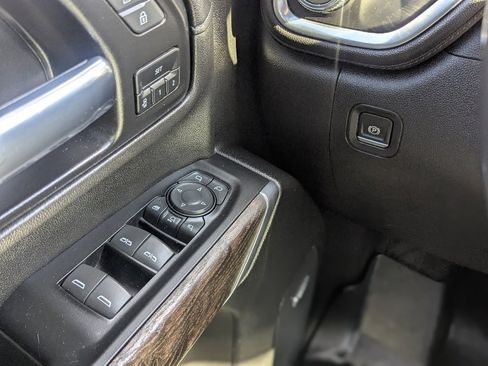 Used 2022 GMC Sierra 2500 Denali image 33