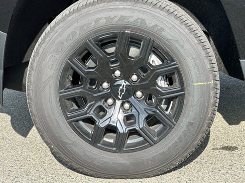 New 2026 Chevrolet Colorado W/T image 33