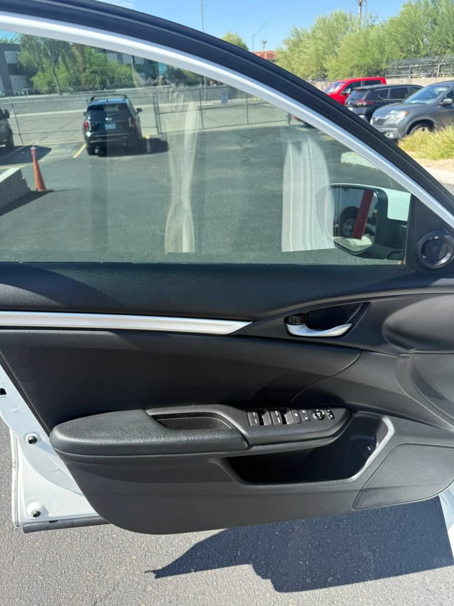 Used 2019 Honda Civic Sport image 7